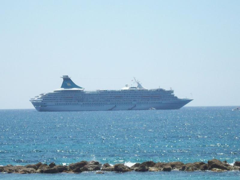 Central Gem - 10 Min Walk To The Sea, Harbor And Mall Apartment Paphos Exterior photo